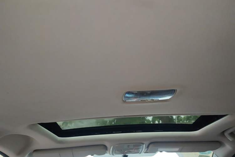 Used Haval M6 2019 1.5T DCT Two-Wheel Drive Elite Version China VI Standard Headliner