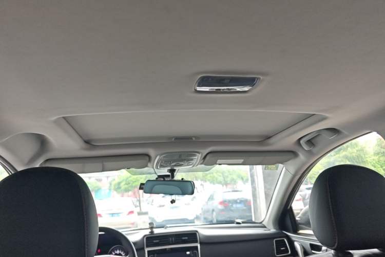Used Haval M6 2019 1.5T DCT Two-Wheel Drive Elite Version China VI Standard Headliner