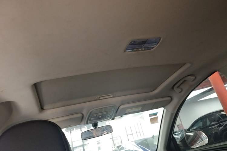 Used Haval M6 2019 1.5T Manual Two-Wheel Drive Elite Version China VI Standard Headliner