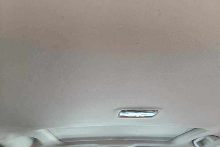 Used Haval M6 2019 1.5T DCT Two-Wheel Drive Value Edition China VI Standard Headliner