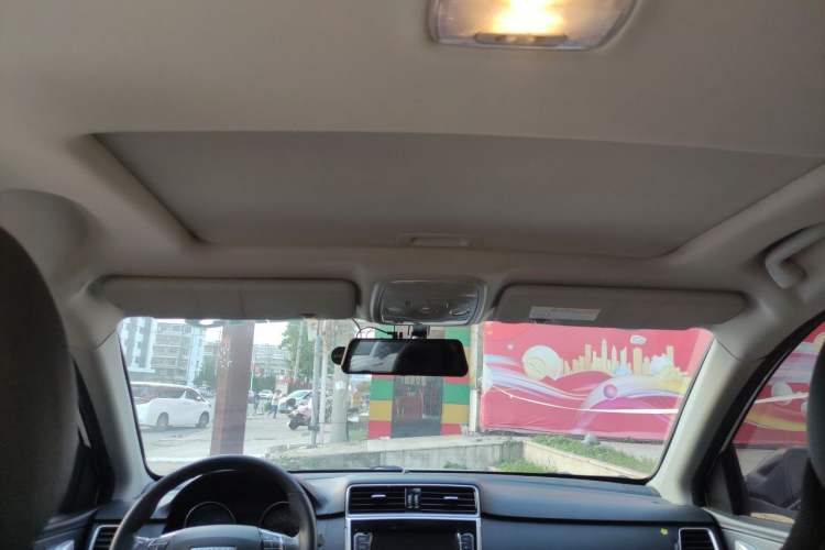 Used Haval M6 2019 1.5T DCT Two-Wheel Drive Elite Version China VI Standard Headliner