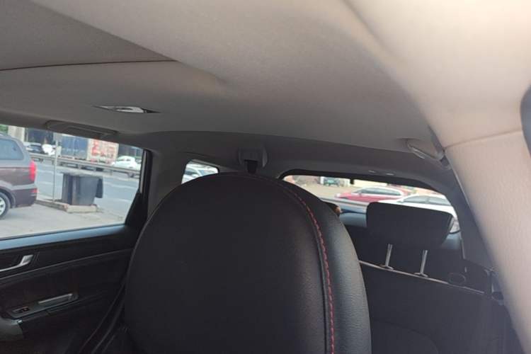 Used Haval M6 2019 1.5T DCT Two-Wheel Drive Elite Version China VI Standard Headliner