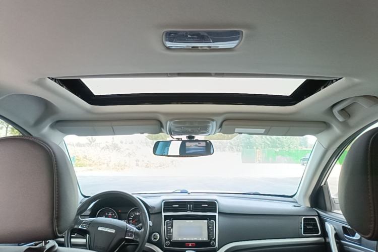 Used Haval M6 2019 1.5T DCT Two-Wheel Drive Value Edition China VI Standard Headliner