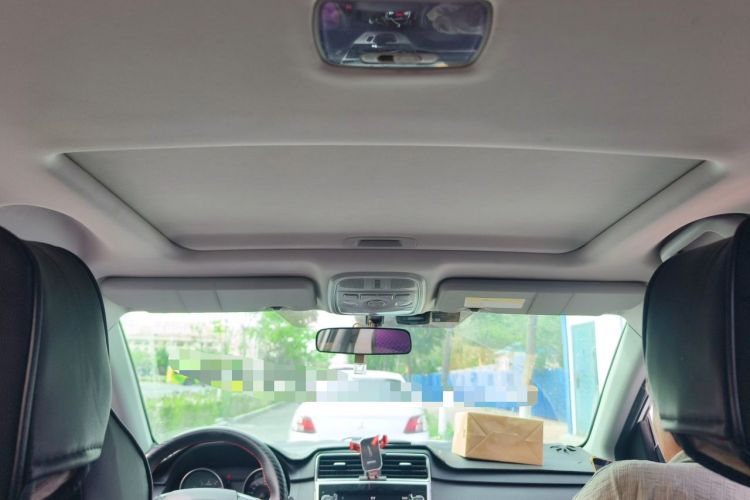 Used Haval M6 2019 1.5T DCT Two-Wheel Drive Value Edition China VI Standard Headliner