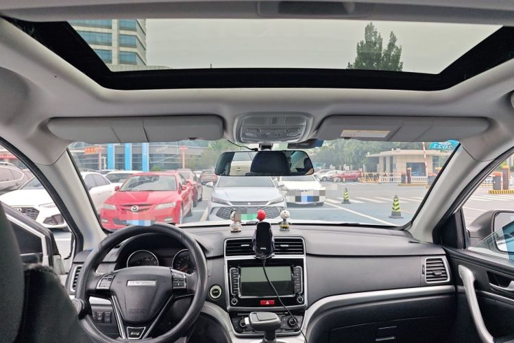 Used Haval M6 2019 1.5T DCT Two-Wheel Drive Elite Version China VI Standard Headliner