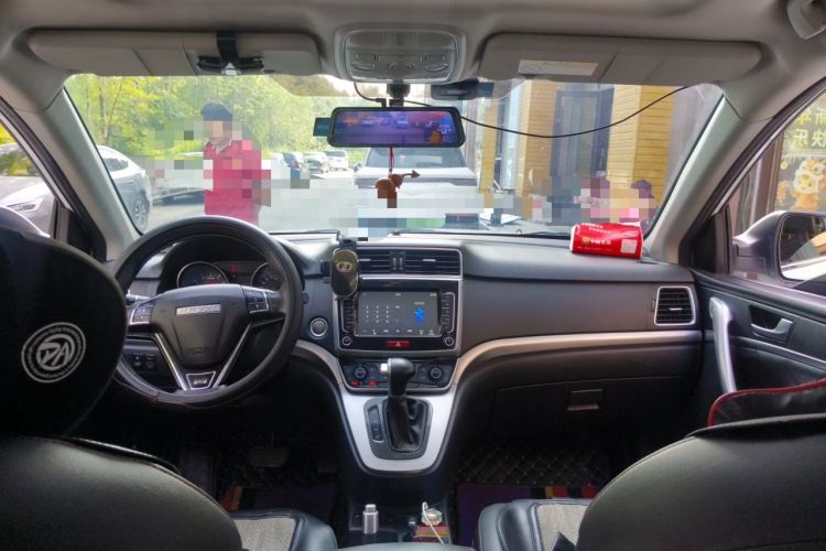 Used Haval M6 2019 1.5T DCT Two-Wheel Drive Value Edition China VI Standard Headliner
