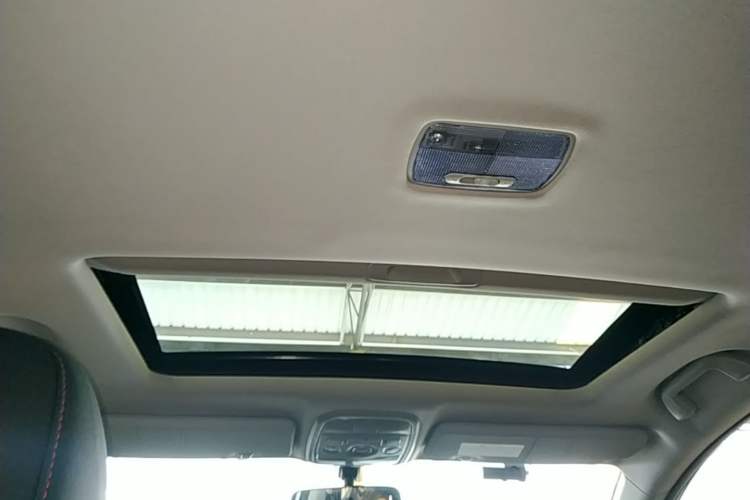 Used Haval M6 2019 1.5T DCT Two-Wheel Drive Elite Version China VI Standard Headliner