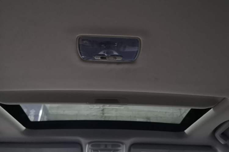 Used Haval M6 2019 1.5T DCT Two-Wheel Drive Elite Version China V Standard Headliner