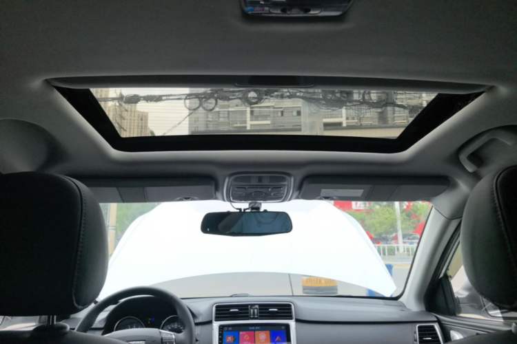Used Haval M6 2019 1.5T DCT Two-Wheel Drive Elite Version China VI Standard Headliner