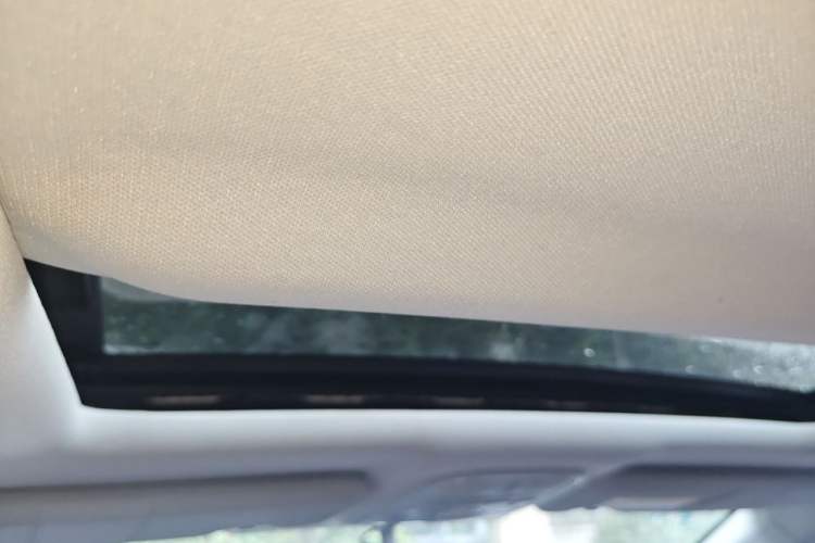 Used Haval M6 2019 1.5T DCT Two-Wheel Drive Elite Version China V Standard Headliner