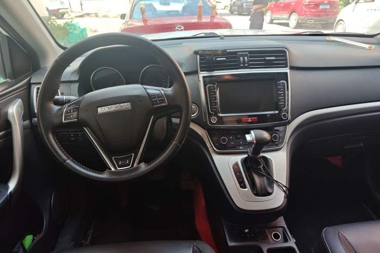 Used Haval M6 2019 1.5T DCT Two-Wheel Drive Elite Version China VI Standard Headliner