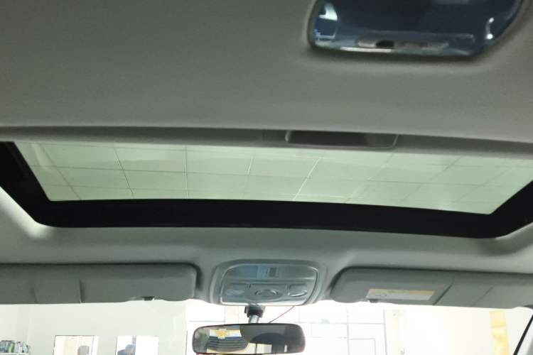 Used Haval M6 2019 1.5T DCT Two-Wheel Drive Value Edition China VI Standard Headliner