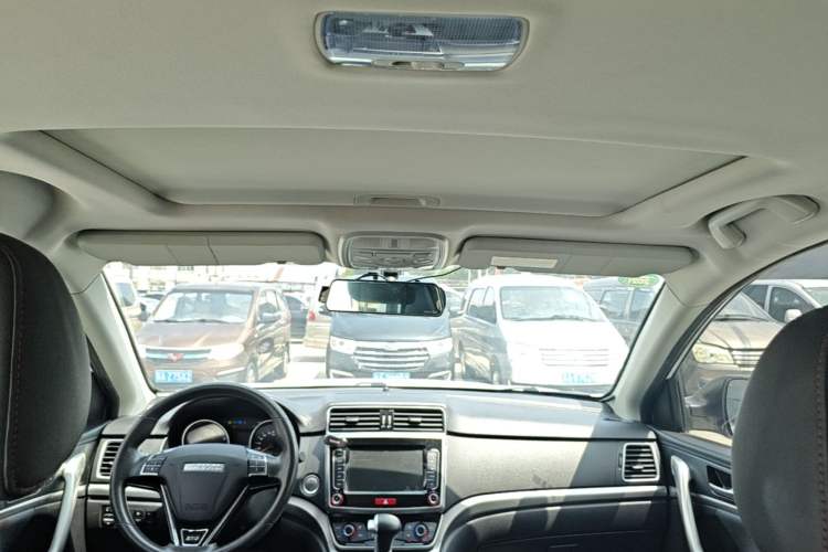Used Haval M6 2019 1.5T DCT Two-Wheel Drive Value Edition China VI Standard Headliner