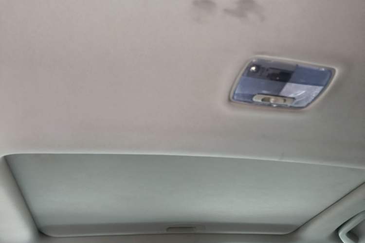 Used Haval M6 2019 1.5T DCT Two-Wheel Drive Value Edition China VI Standard Headliner