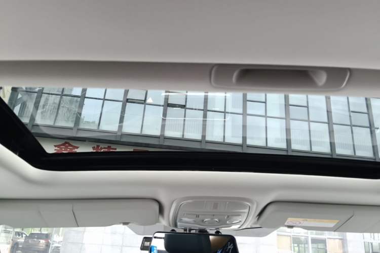 Used Haval M6 2019 1.5T DCT Two-Wheel Drive Elite Version China VI Standard Headliner
