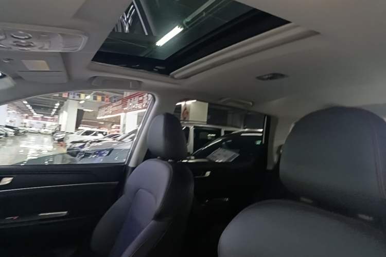 Used Haval M6 2019 1.5T DCT Two-Wheel Drive Elite Version China VI Standard Headliner
