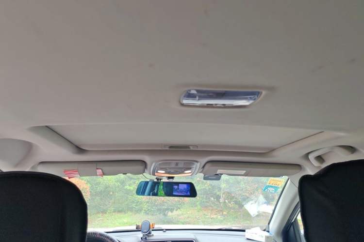 Used Haval M6 2019 1.5T DCT Two-Wheel Drive Value Edition China VI Standard Headliner
