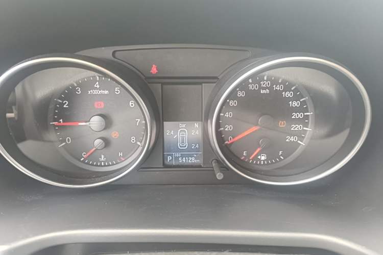 Used Haval M6 2019 1.5T DCT Two-Wheel Drive Value Edition China VI Standard Instrument Cluster