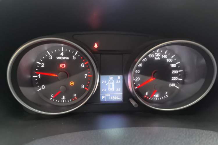 Used Haval M6 2019 1.5T DCT Two-Wheel Drive Value Edition China VI Standard Instrument Cluster