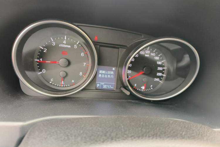 Used Haval M6 2019 1.5T DCT Two-Wheel Drive Elite Version China VI Standard Instrument Cluster