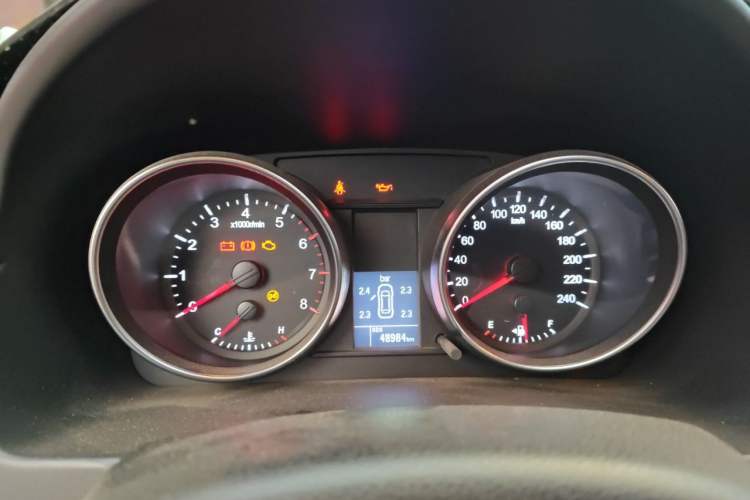 Used Haval M6 2019 1.5T Manual Two-Wheel Drive Elite Version China V Standard Instrument Cluster