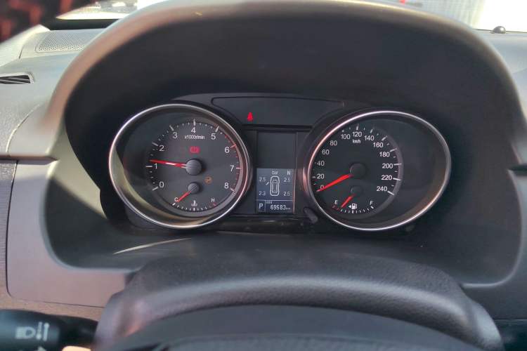Used Haval M6 2019 1.5T DCT Two-Wheel Drive Elite Version China VI Standard Instrument Cluster