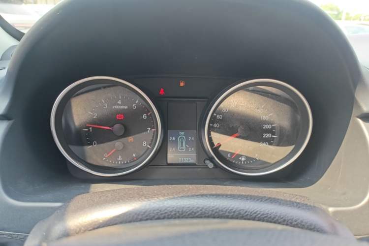 Used Haval M6 2019 1.5T Manual Two-Wheel Drive Elite Version China VI Standard Instrument Cluster