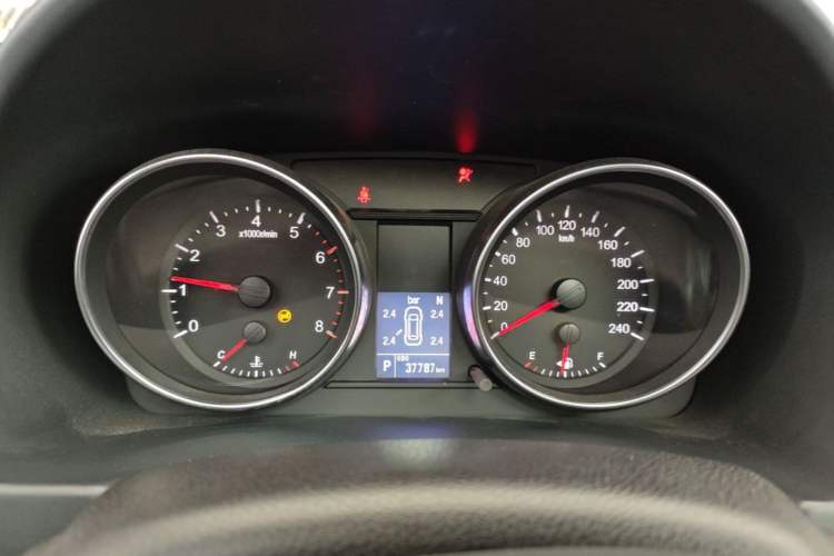 Used Haval M6 2019 1.5T DCT Two-Wheel Drive Elite Version China VI Standard Instrument Cluster