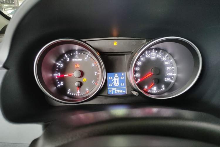 Used Haval M6 2019 1.5T DCT Two-Wheel Drive Elite Version China VI Standard Instrument Cluster
