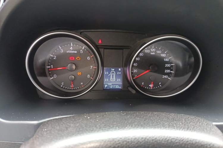 Used Haval M6 2019 1.5T DCT Two-Wheel Drive Value Edition China VI Standard Instrument Cluster