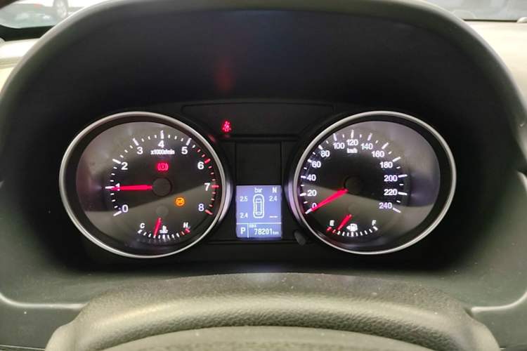 Used Haval M6 2019 1.5T DCT Two-Wheel Drive Value Edition China VI Standard Instrument Cluster