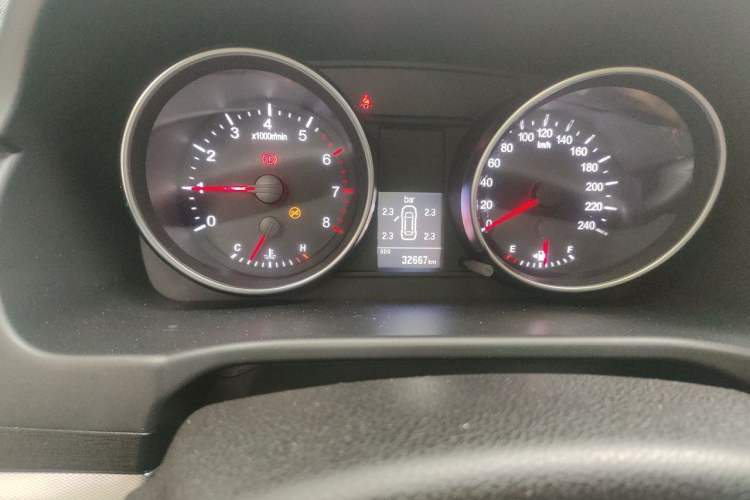 Used Haval M6 2019 1.5T Manual Two-Wheel Drive Elite Version China VI Standard Instrument Cluster