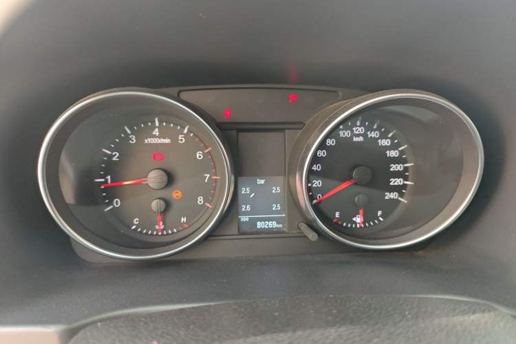 Used Haval M6 2019 1.5T Manual Two-Wheel Drive Elite Version China VI Standard Instrument Cluster
