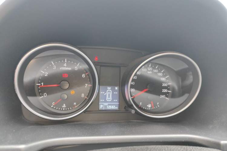 Used Haval M6 2019 1.5T DCT Two-Wheel Drive Elite Version China V Standard Instrument Cluster