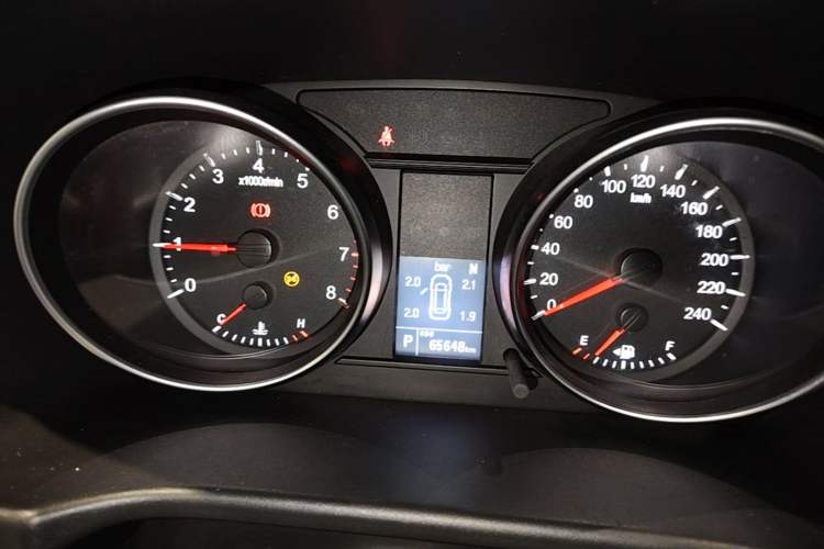 Used Haval M6 2019 1.5T DCT Two-Wheel Drive Elite Version China V Standard Instrument Cluster