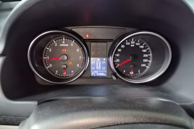 Used Haval M6 2019 1.5T DCT Two-Wheel Drive Urban Version China VI Standard Instrument Cluster