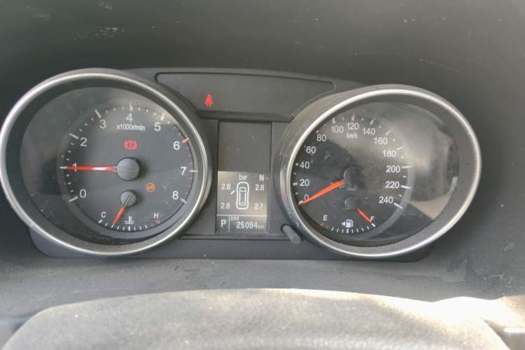 Used Haval M6 2019 1.5T DCT Two-Wheel Drive Value Edition China VI Standard Instrument Cluster