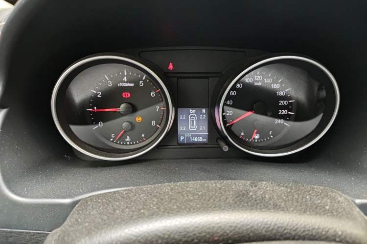 Used Haval M6 2019 1.5T DCT Two-Wheel Drive Value Edition China VI Standard Instrument Cluster