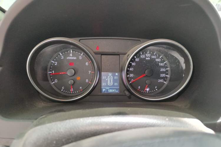 Used Haval M6 2019 1.5T DCT Two-Wheel Drive Elite Version China VI Standard Instrument Cluster