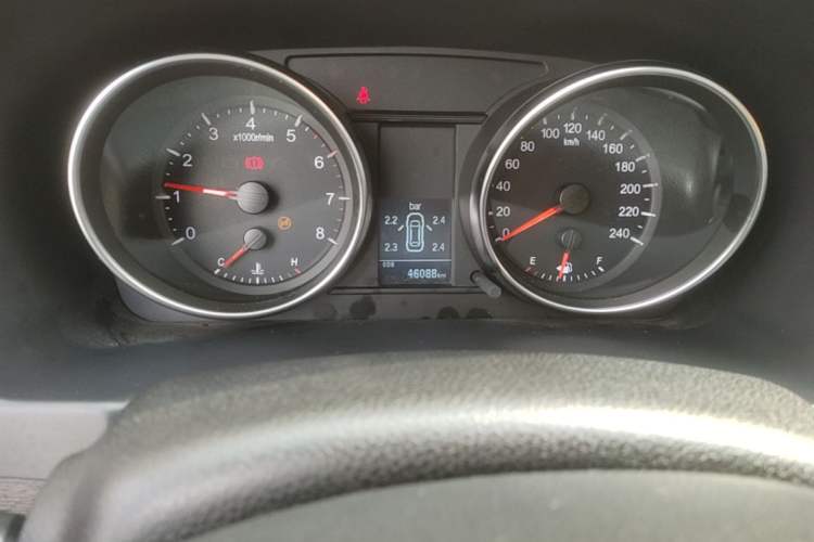 Used Haval M6 2019 1.5T Manual Two-Wheel Drive Elite Version China VI Standard Instrument Cluster