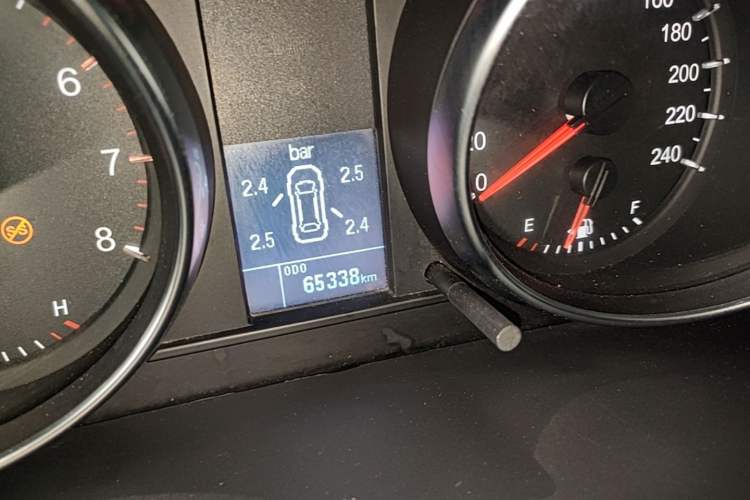 Used Haval M6 2019 1.5T Manual Two-Wheel Drive Elite Version China V Standard Instrument Cluster