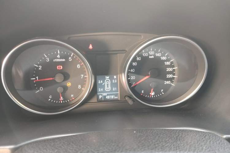 Used Haval M6 2019 1.5T DCT Two-Wheel Drive Elite Version China VI Standard Instrument Cluster