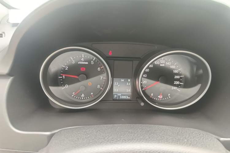 Used Haval M6 2019 1.5T DCT Two-Wheel Drive Value Edition China VI Standard Instrument Cluster