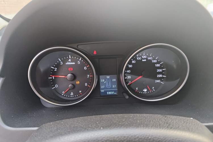 Used Haval M6 2019 1.5T Manual Two-Wheel Drive Urban Version China VI Standard Instrument Cluster