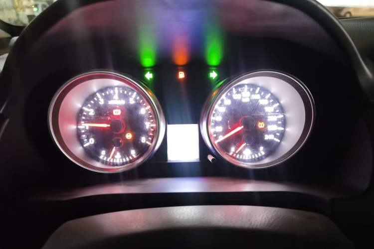 Used Haval M6 2019 1.5T Manual Two-Wheel Drive Elite Version China VI Standard Instrument Cluster