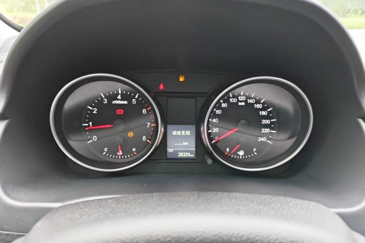 Used Haval M6 2019 1.5T Manual Two-Wheel Drive Elite Version China VI Standard Instrument Cluster