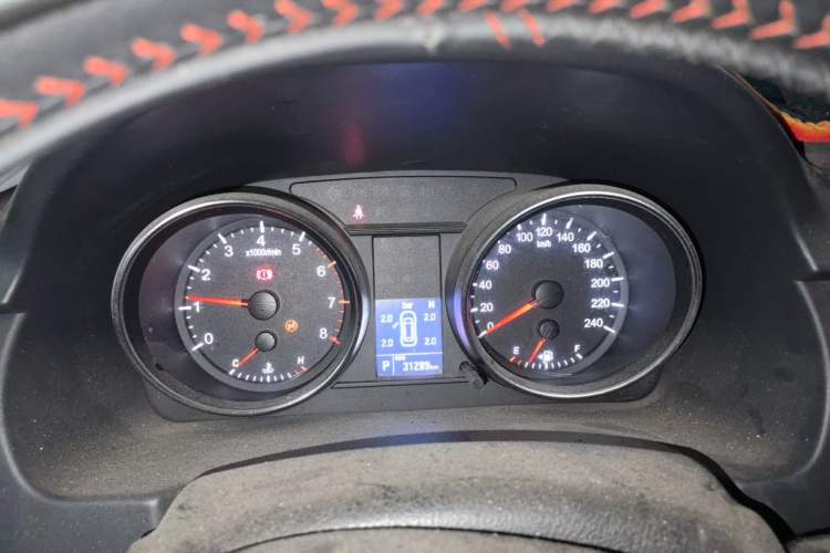 Used Haval M6 2019 1.5T DCT Two-Wheel Drive Elite Version China VI Standard Instrument Cluster