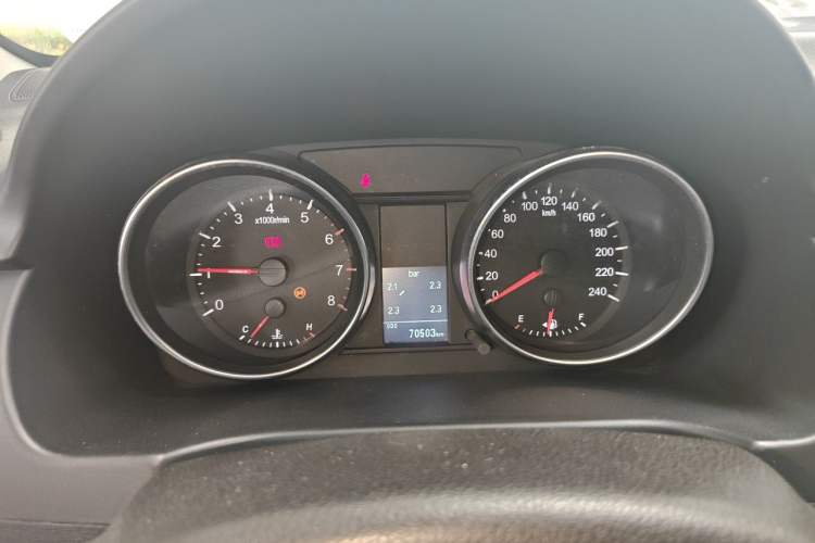 Used Haval M6 2019 1.5T Manual Two-Wheel Drive Elite Version China VI Standard Instrument Cluster