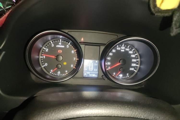 Used Haval M6 2019 1.5T DCT Two-Wheel Drive Value Edition China VI Standard Instrument Cluster