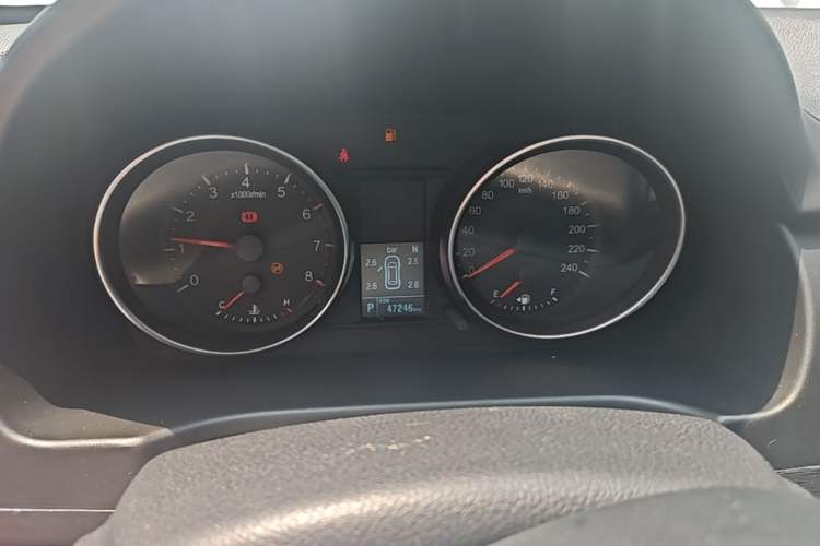 Used Haval M6 2019 1.5T DCT Two-Wheel Drive Value Edition China VI Standard Instrument Cluster